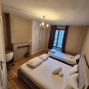 https://leopold-2.brusselshotelsbook.com